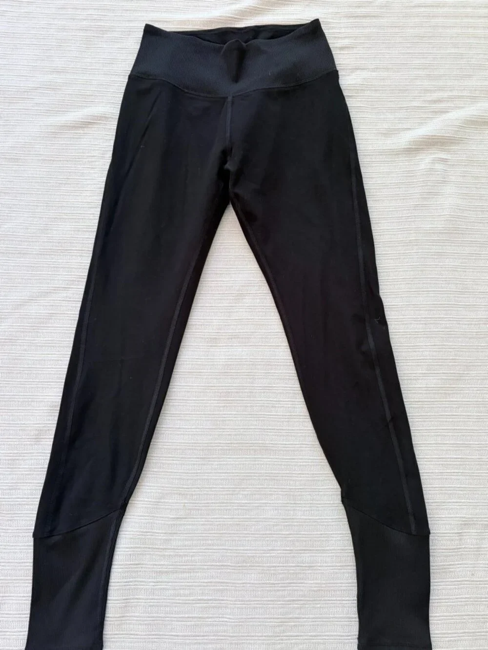 ALO Yoga ultra light